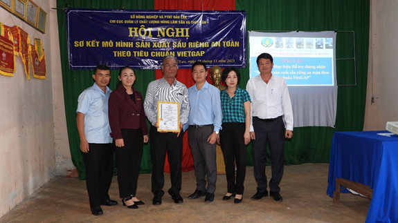 Chi cục quản lý chất lượng nông lâm sản và thủy sản Sơ kết mô hình sản xuất sầu riêng an toàn theo tiêu chuẩn VietGAP